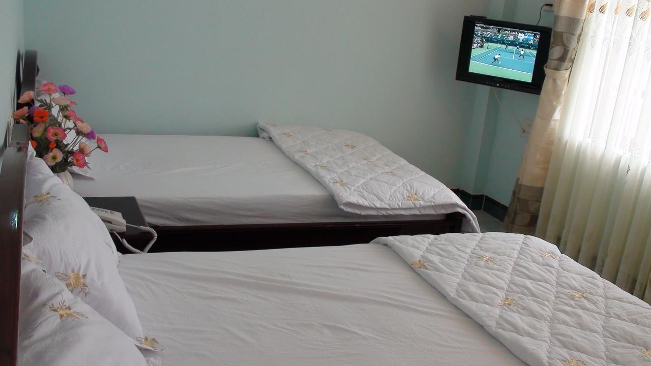 Thy Hung Hotel Tuy Hoa Exterior photo